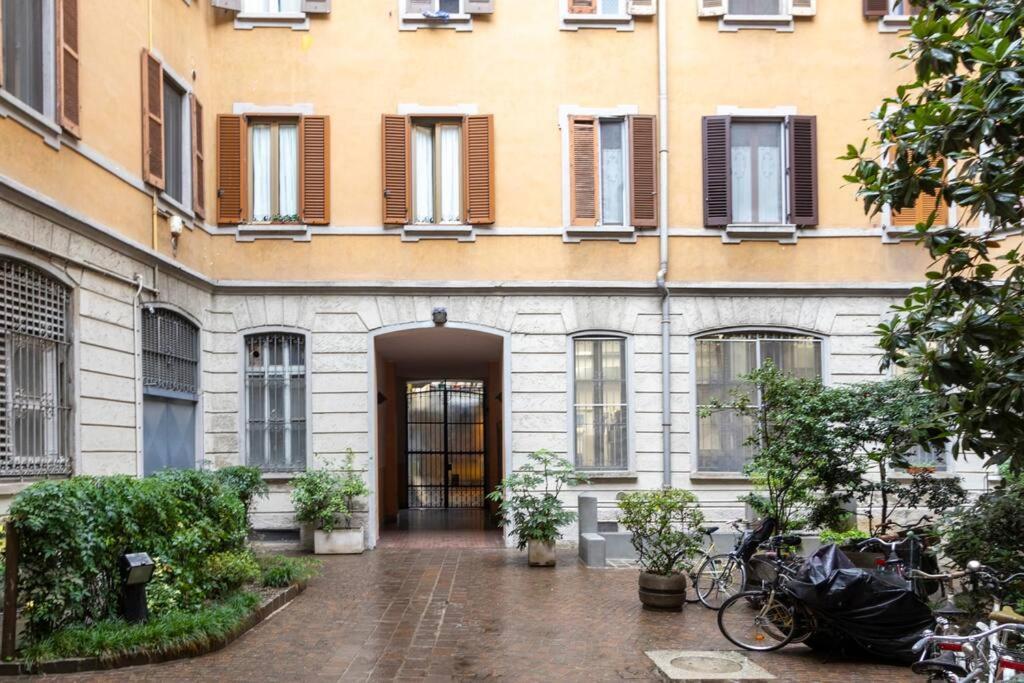 Ferienwohnung The Italian Design - 10 Minutes To Duomo Mailand Exterior foto