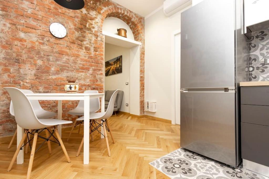 Ferienwohnung The Italian Design - 10 Minutes To Duomo Mailand Exterior foto